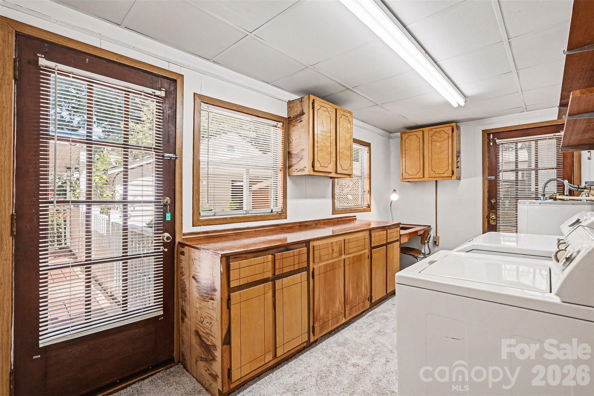 955 Hickory Nut Street Charlotte NC 28205