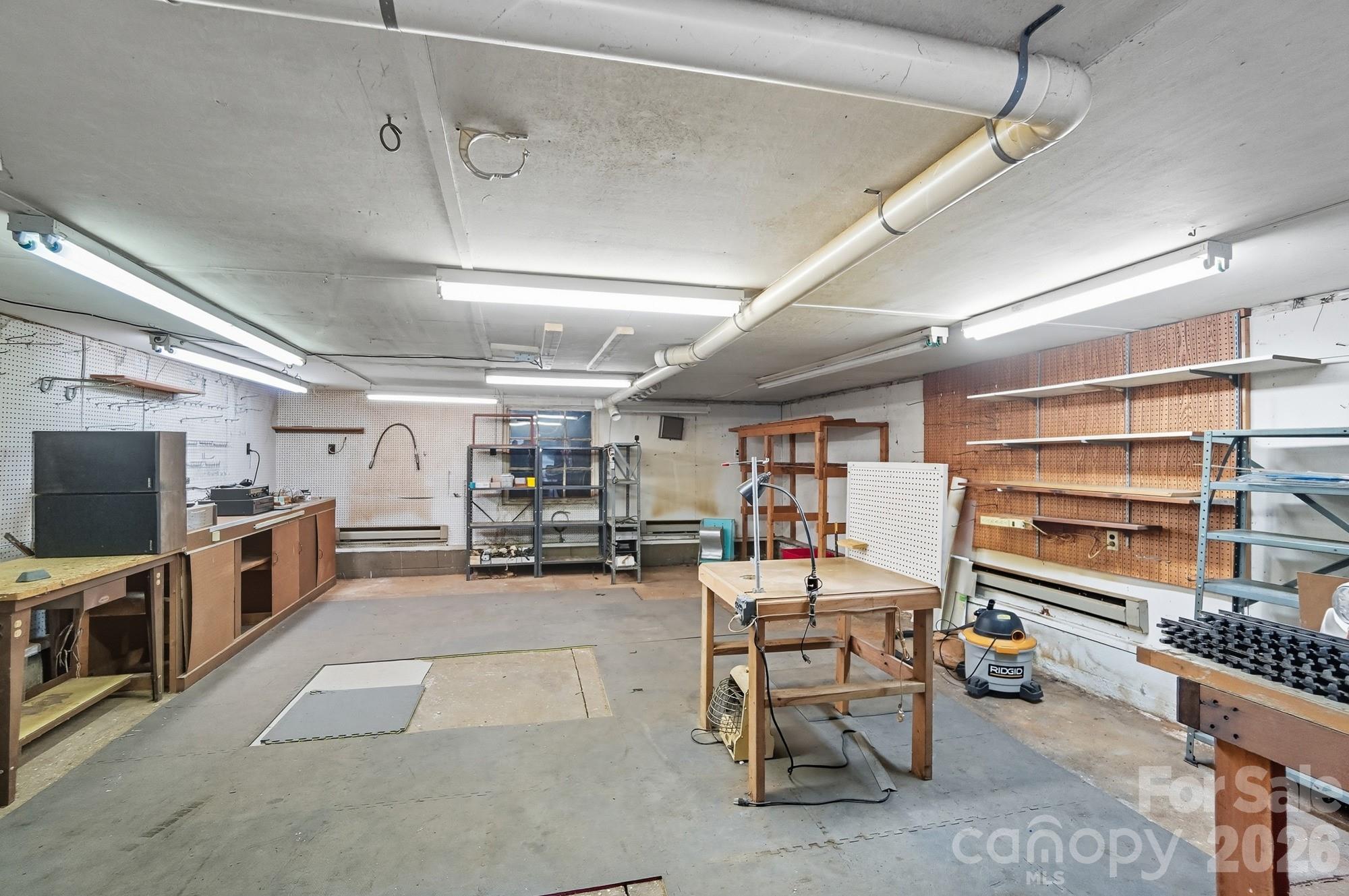 955 Hickory Nut Street Charlotte NC 28205