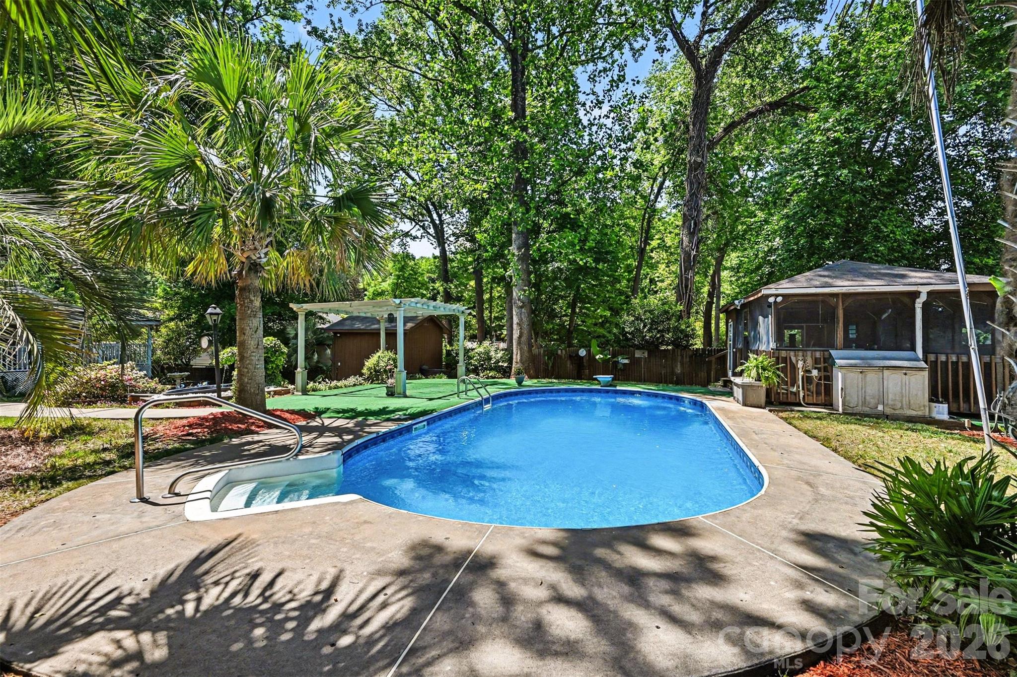 955 Hickory Nut Street Charlotte NC 28205