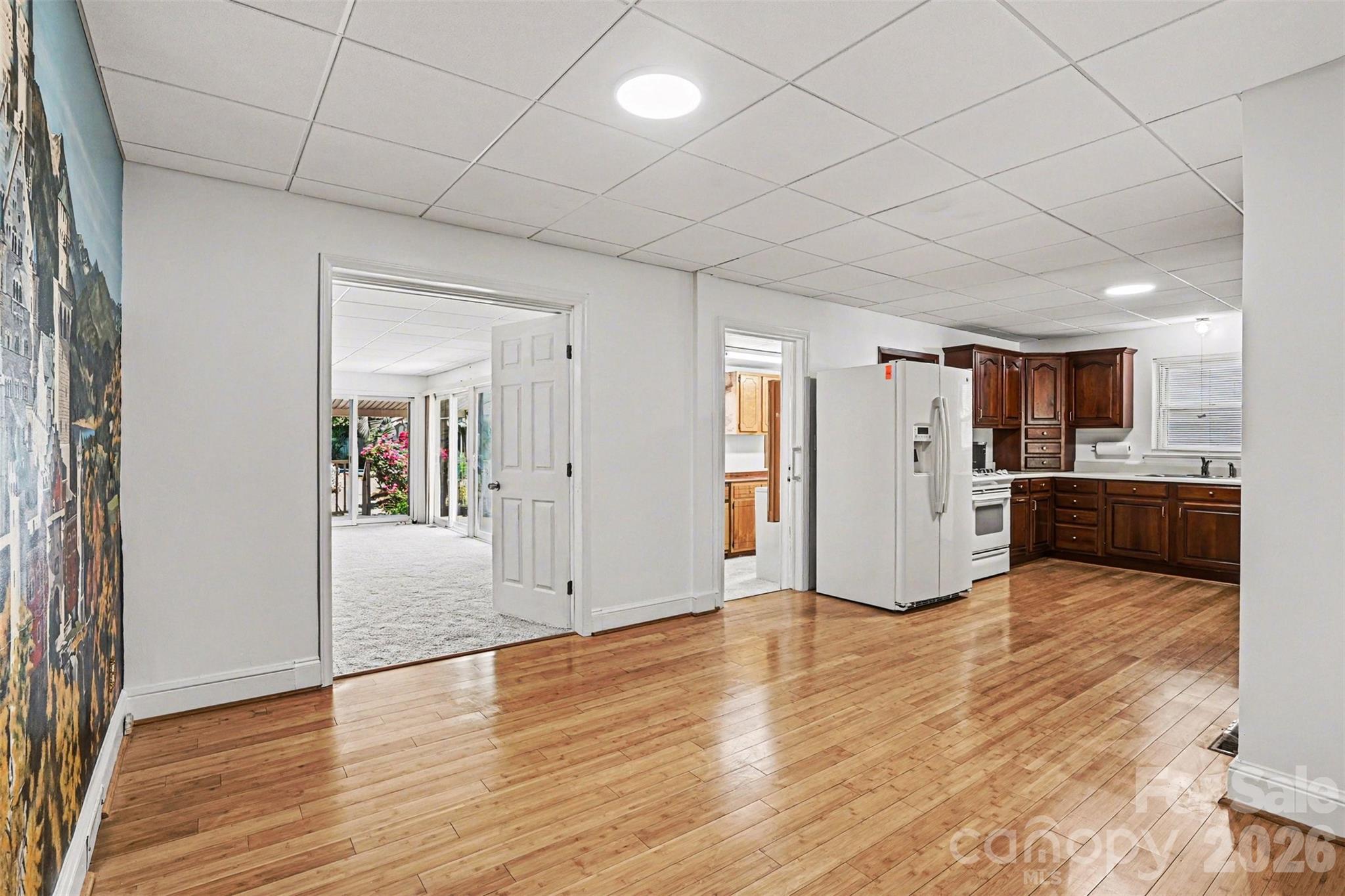 955 Hickory Nut Street Charlotte NC 28205