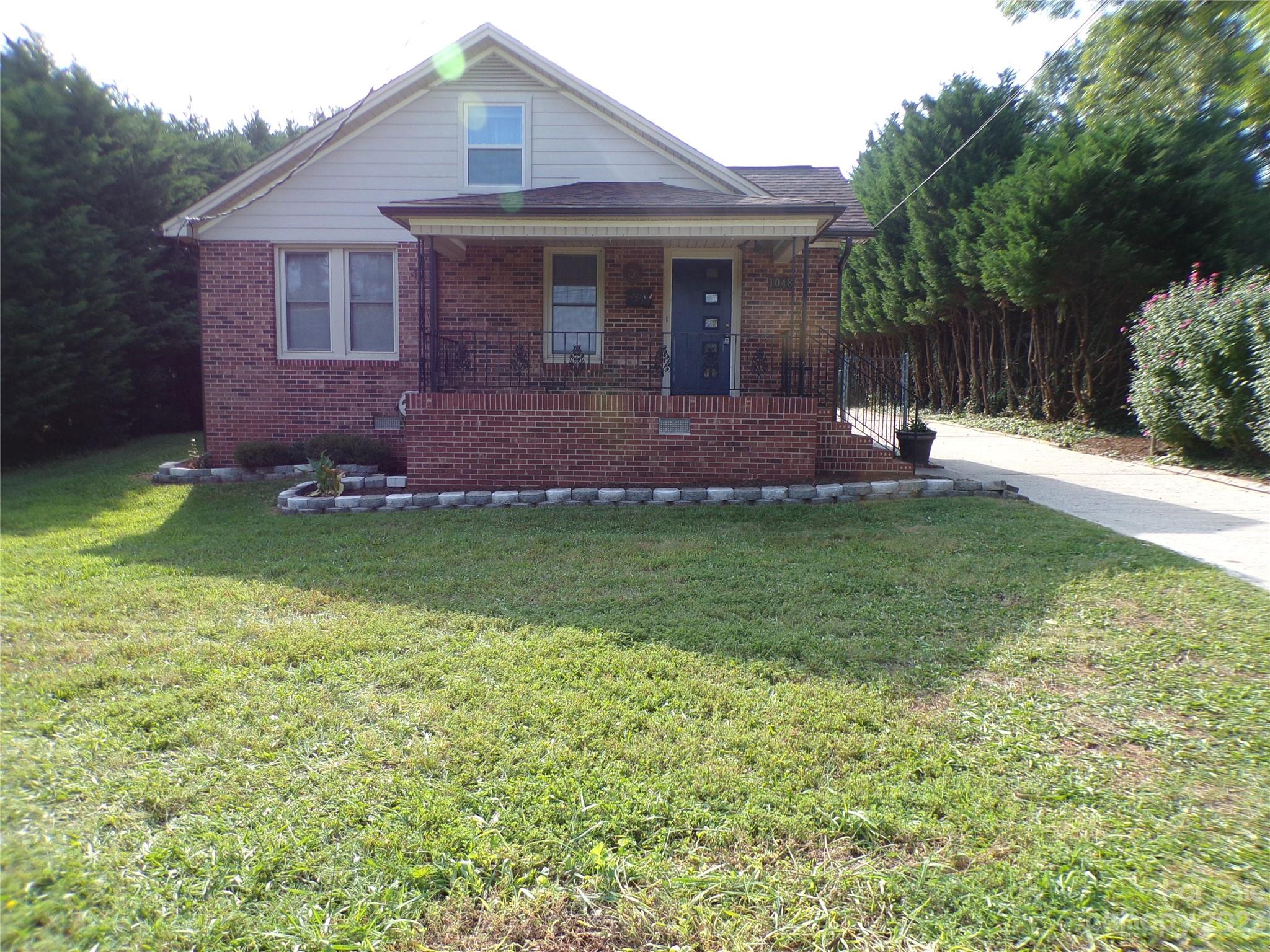1048 4th Street NE Hickory NC 28601