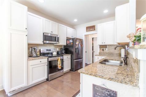 153 Water Leaf Drive Weaverville NC 28787