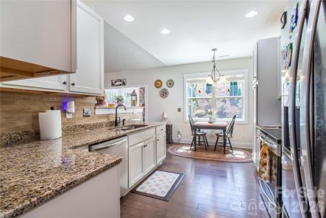 153 Water Leaf Drive Weaverville NC 28787
