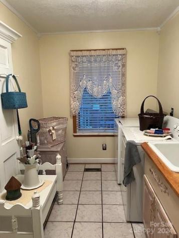 1240 Gaddy Road S Nebo NC 28761