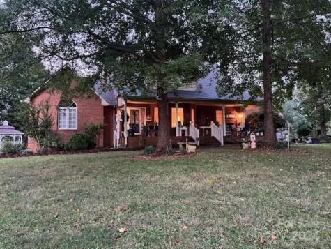 1240 Gaddy Road S Nebo NC 28761