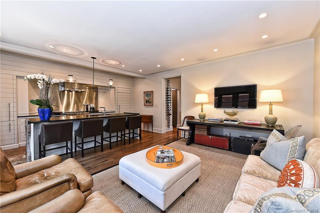 158 Perrin Place Charlotte NC 28207