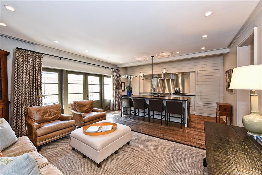 158 Perrin Place Charlotte NC 28207