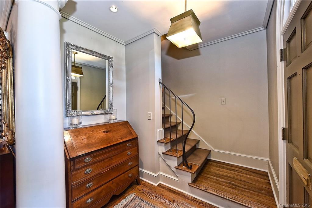 158 Perrin Place Charlotte NC 28207