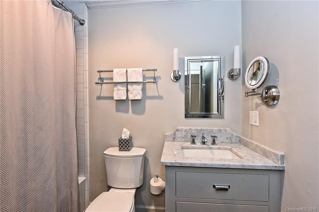 158 Perrin Place Charlotte NC 28207