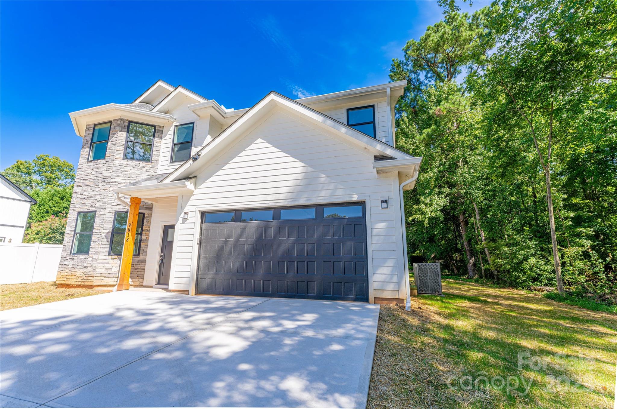 9818 Hood Road Charlotte NC 28215