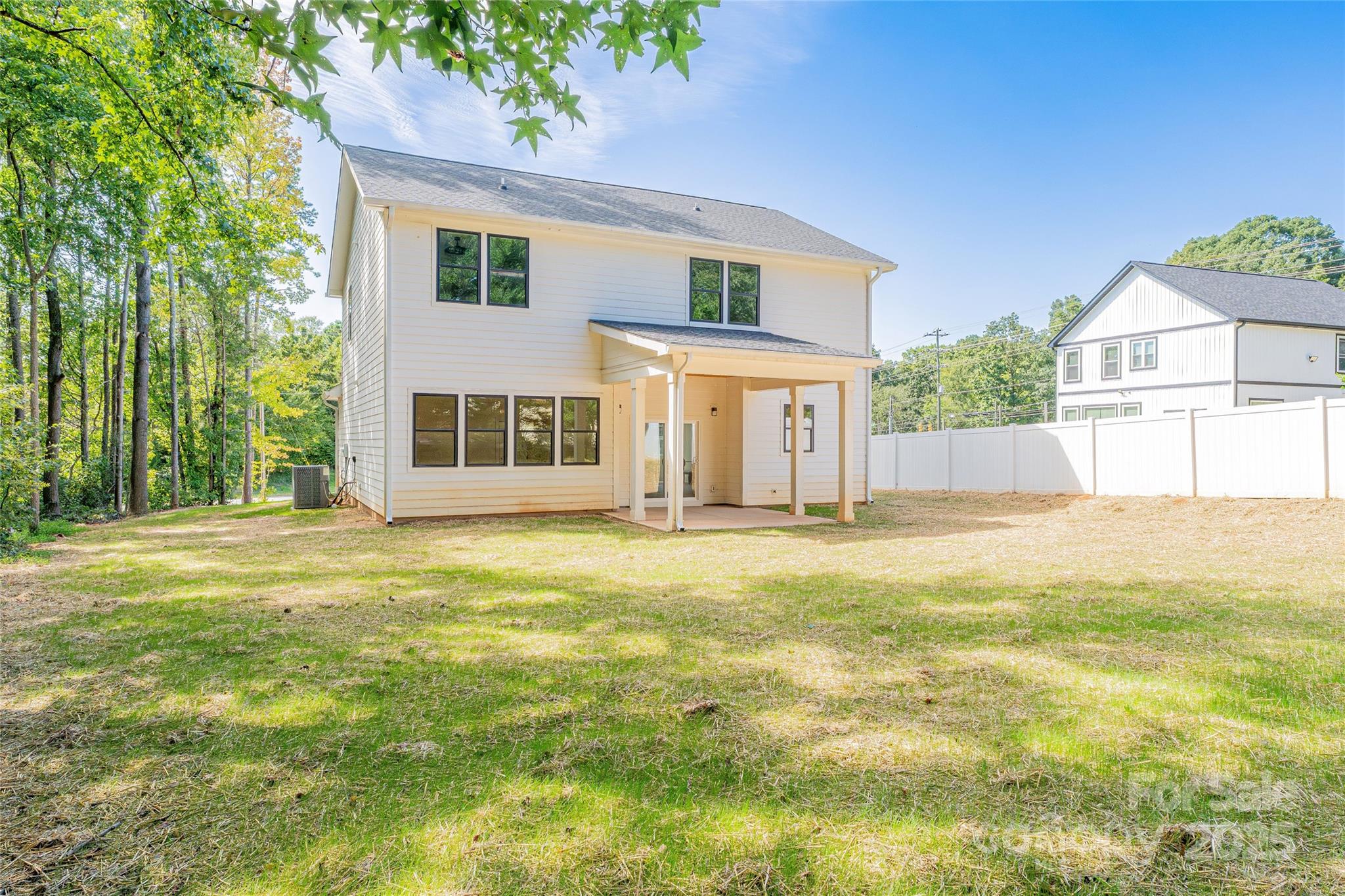 9818 Hood Road Charlotte NC 28215