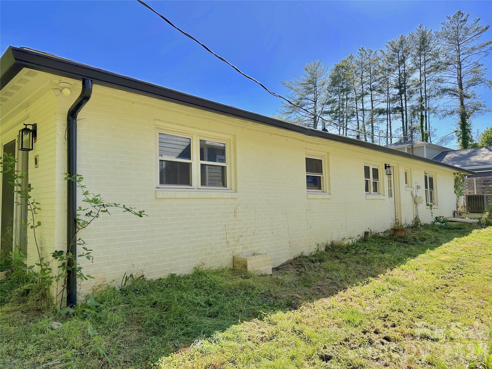 402 Blue Ridge Road Black Mountain NC 28711