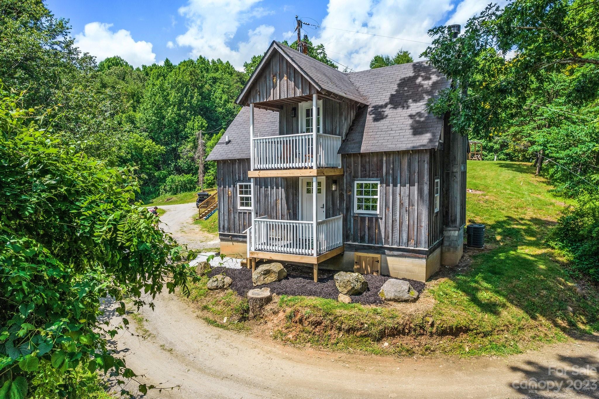 14 Collins Mountain Drive Asheville NC 28804