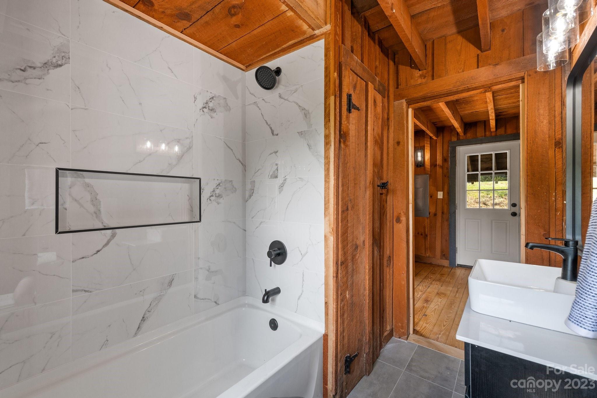 14 Collins Mountain Drive Asheville NC 28804