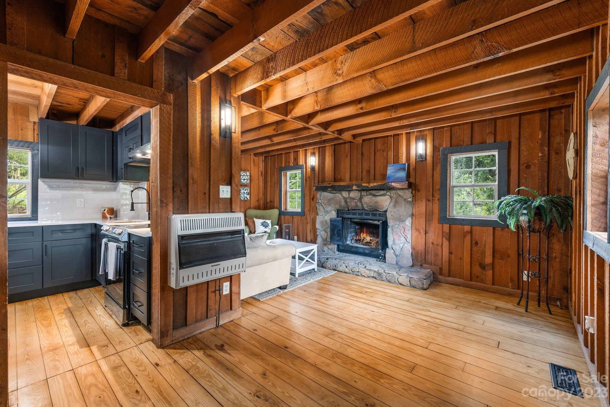 14 Collins Mountain Drive Asheville NC 28804