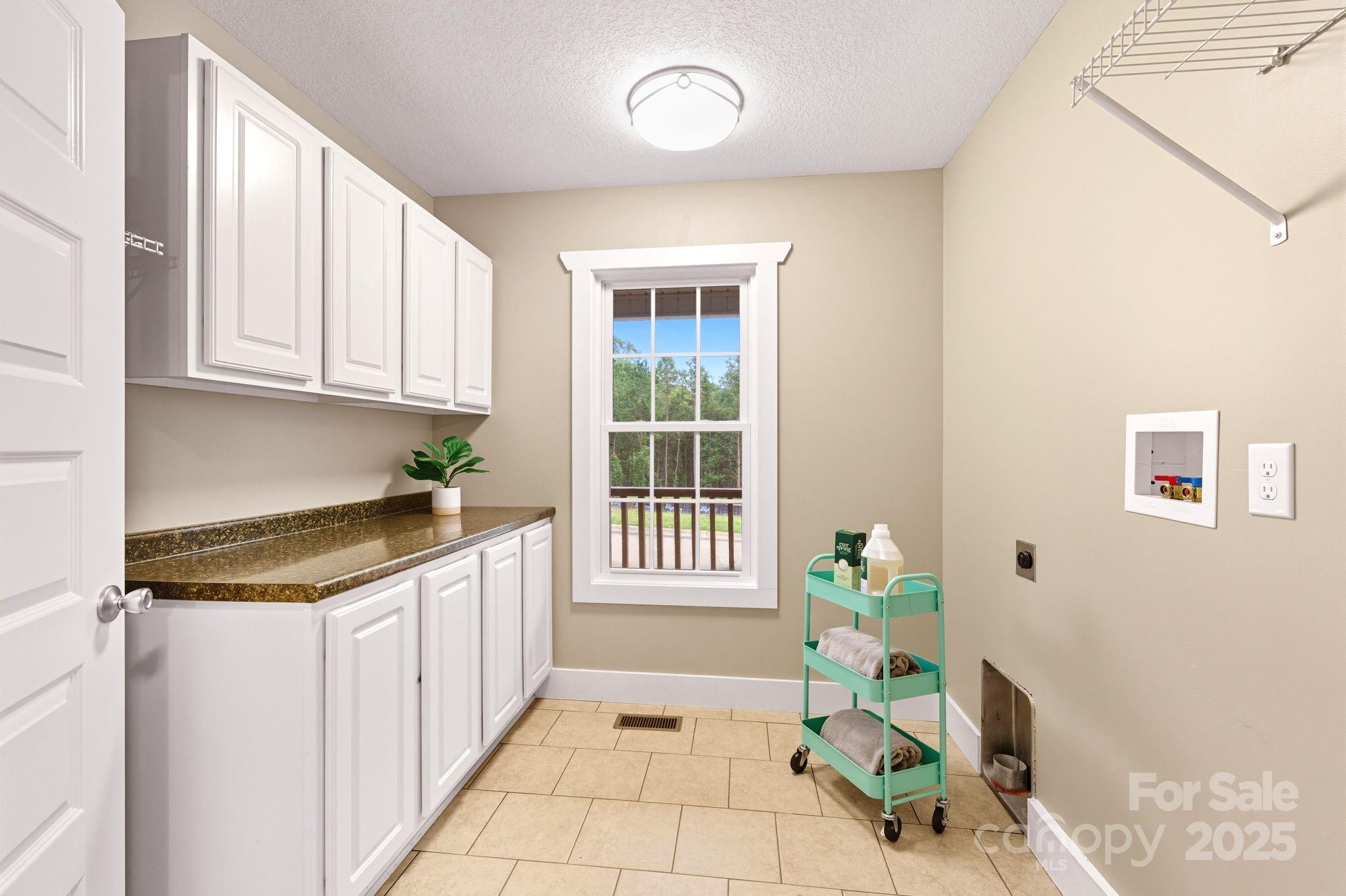 18 Alex Way Asheville NC 28806