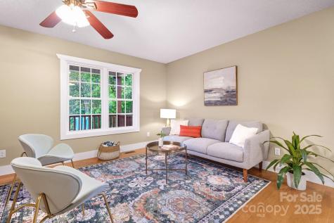 18 Alex Way Asheville NC 28806