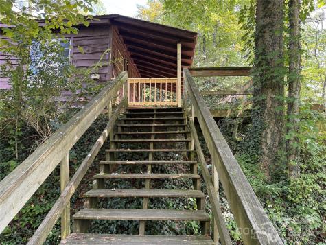 84 Pelohi Cove Road Bryson City NC 28713