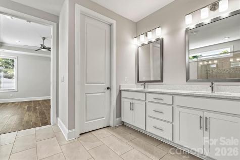 4448 Moxie Way Charlotte NC 28215