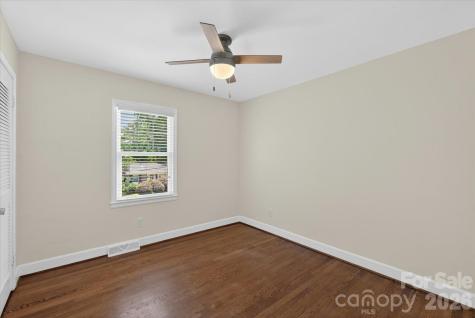 6912 Woodstock Drive Charlotte NC 28210