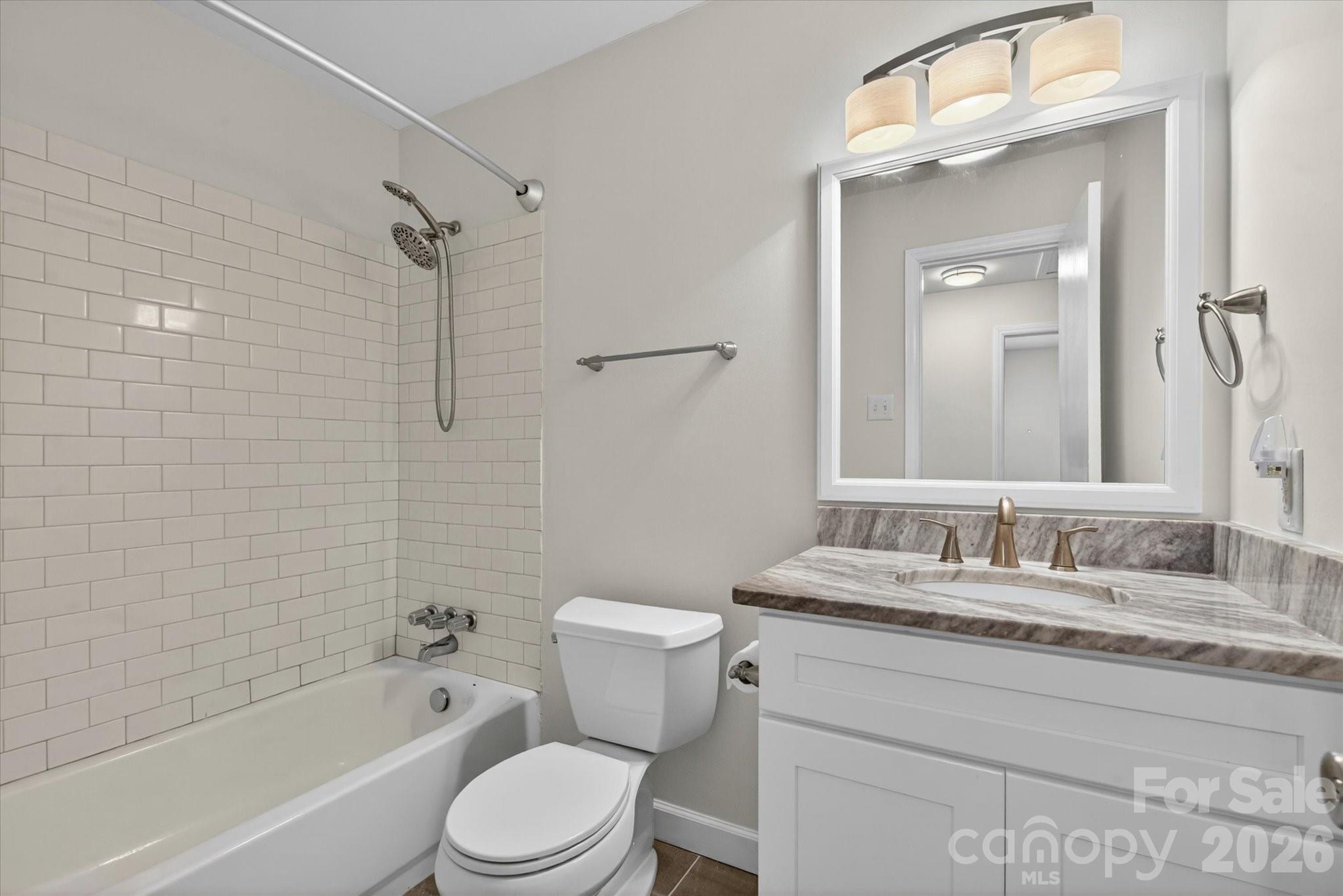 6912 Woodstock Drive Charlotte NC 28210