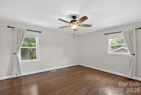 6912 Woodstock Drive Charlotte NC 28210