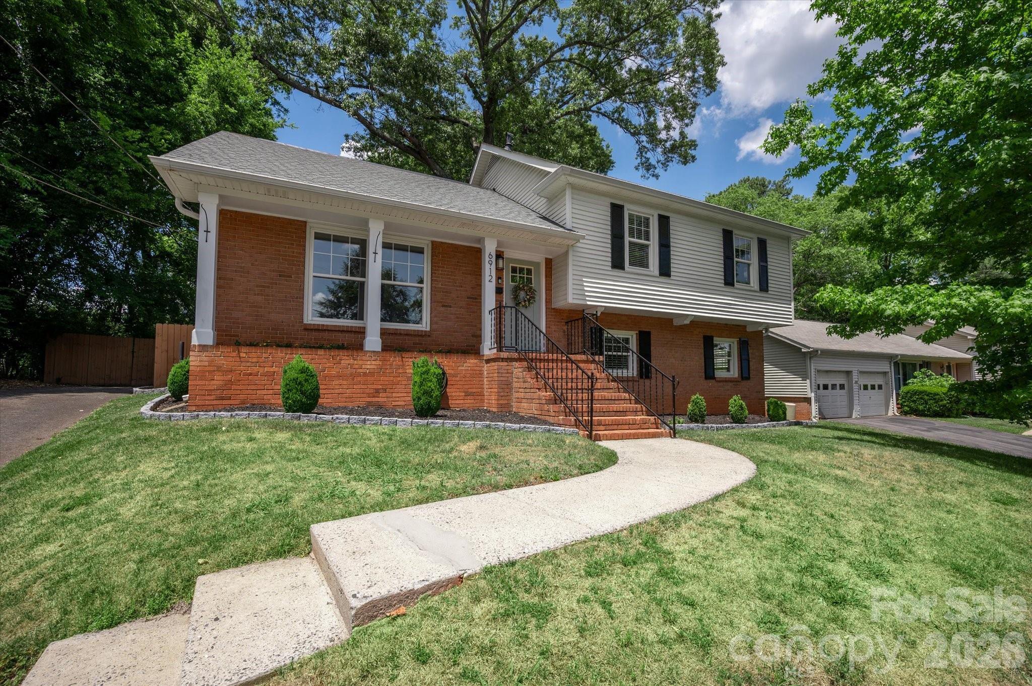 6912 Woodstock Drive Charlotte NC 28210