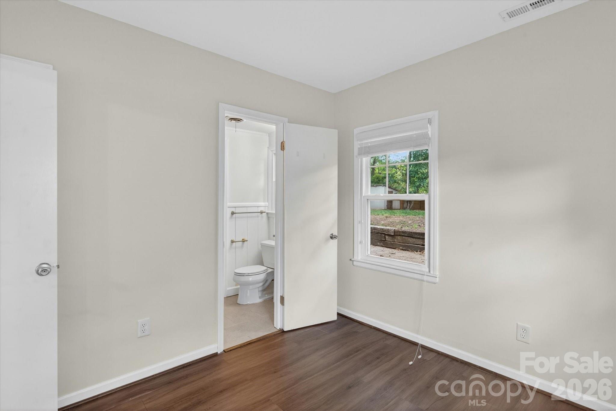6912 Woodstock Drive Charlotte NC 28210