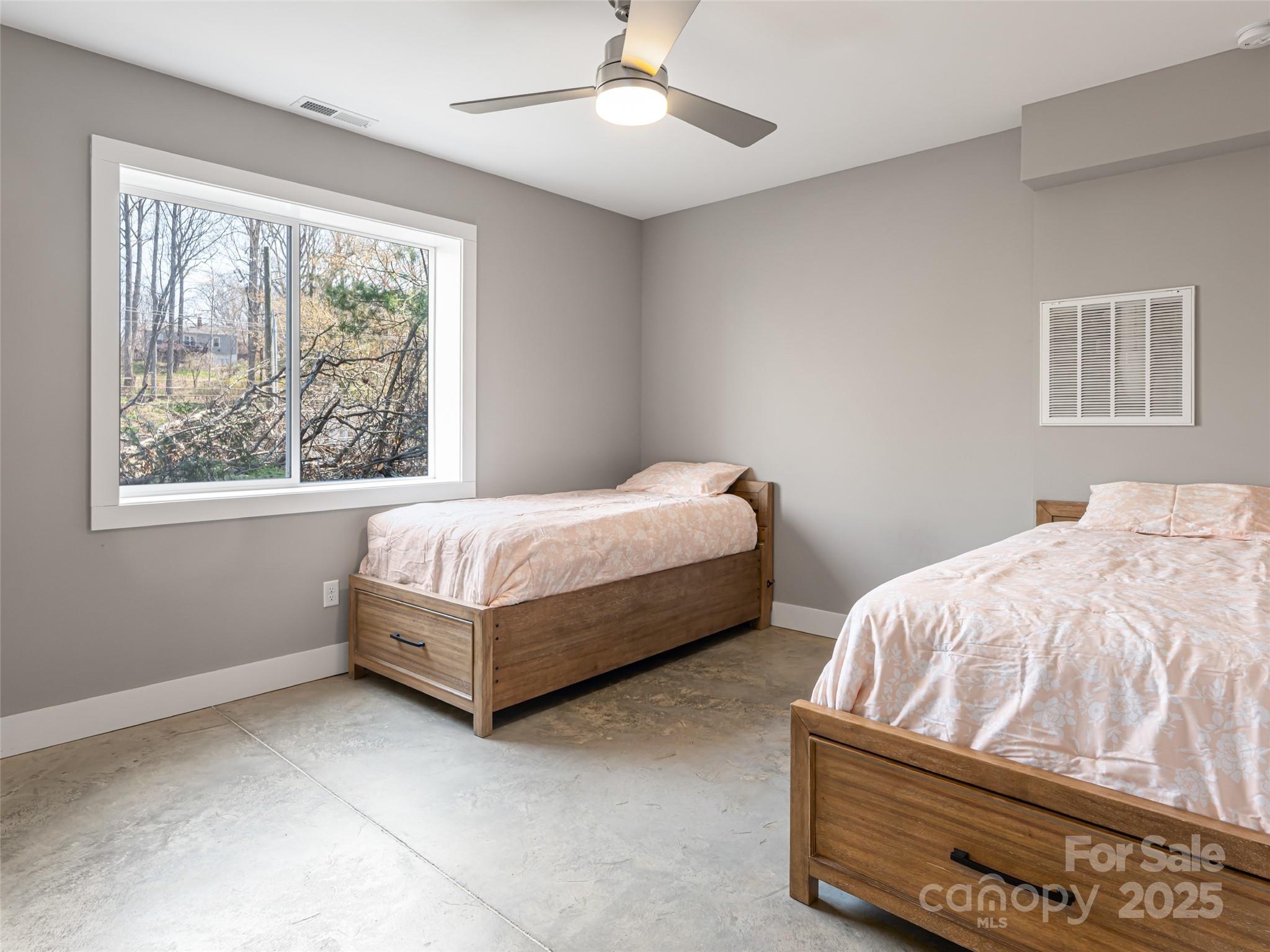 7 Mauricet Lane Asheville NC 28806