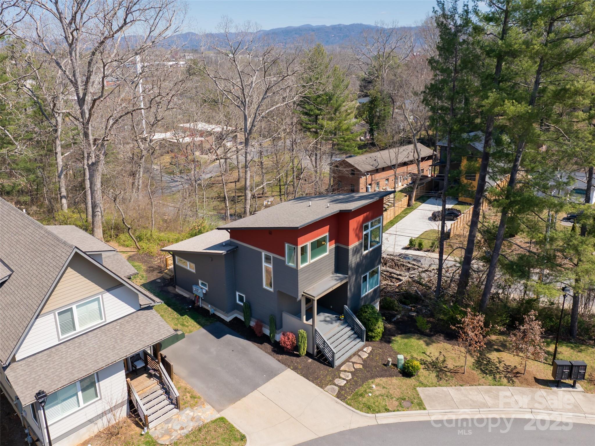 7 Mauricet Lane Asheville NC 28806