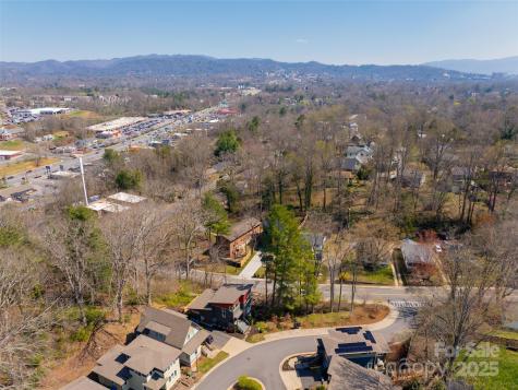 7 Mauricet Lane Asheville NC 28806