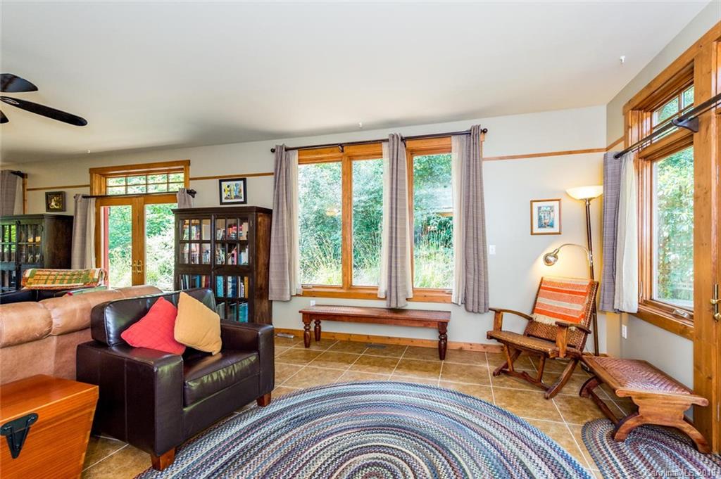 2180 Riceville Road Asheville NC 28805