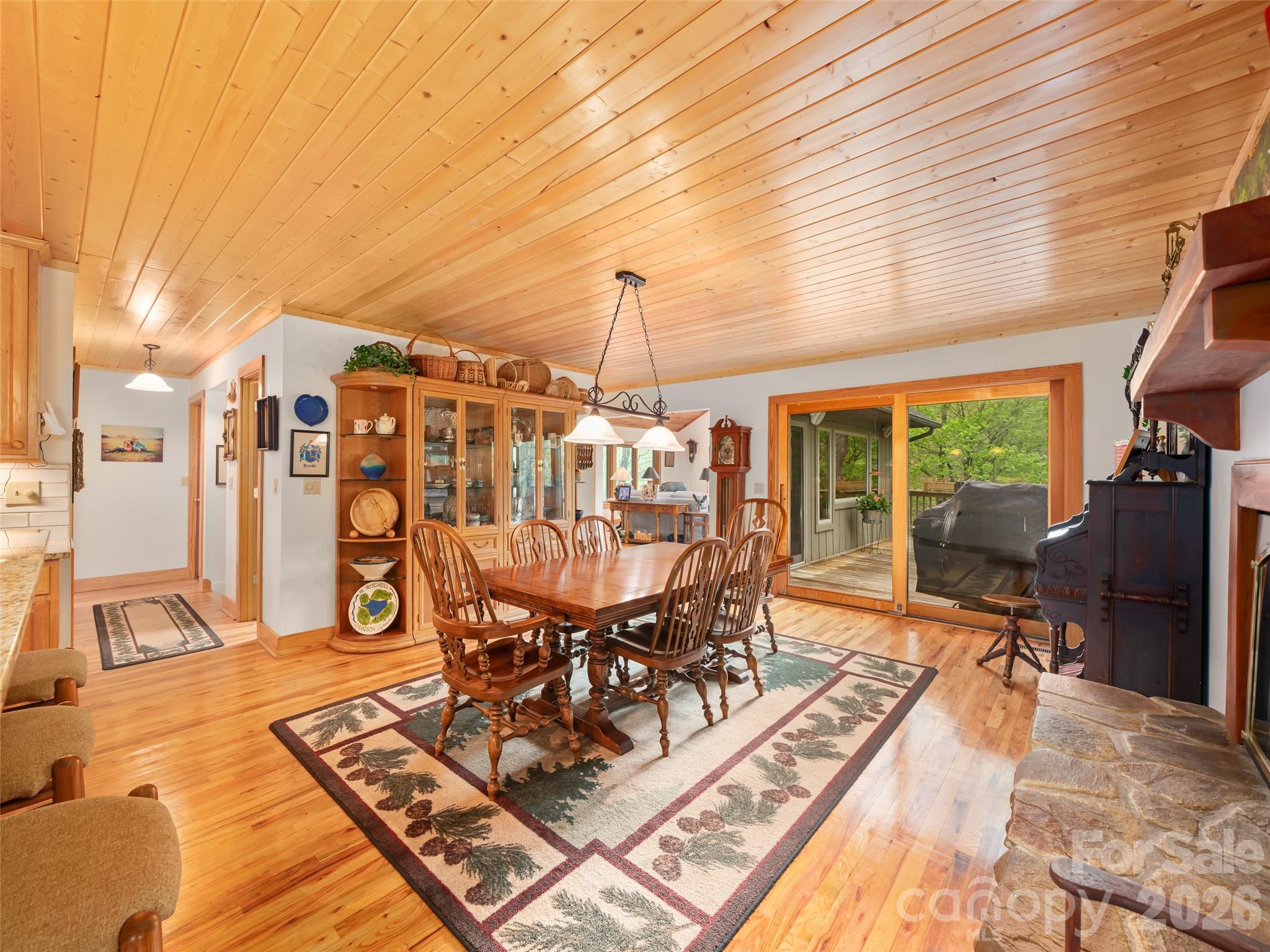 86 Laurel Drive Burnsville NC 28714
