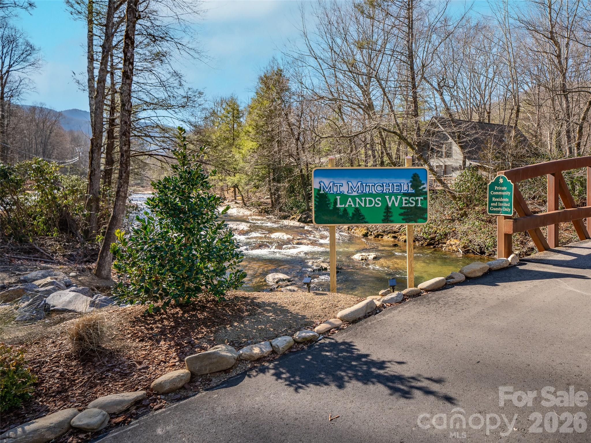 86 Laurel Drive Burnsville NC 28714