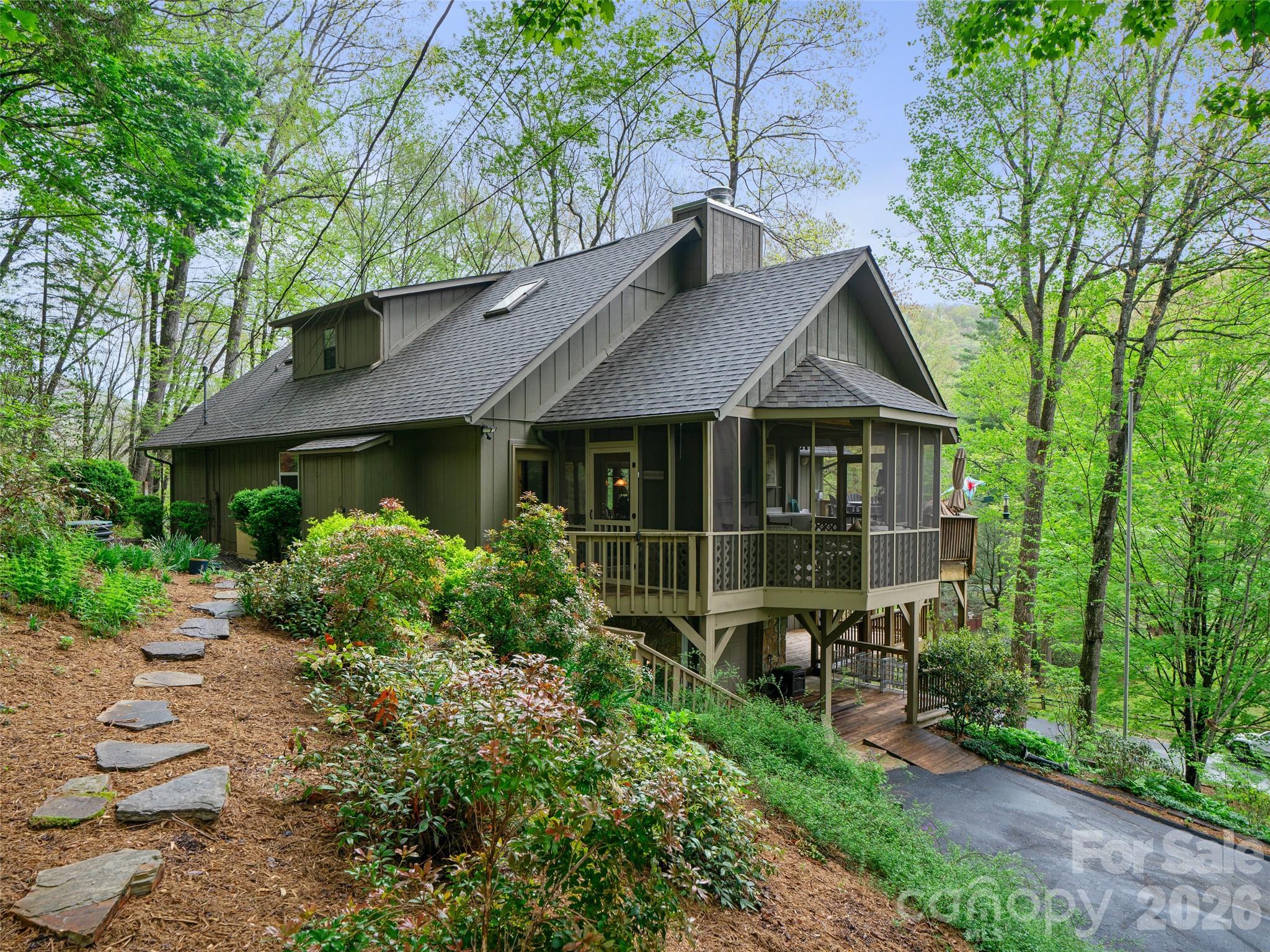 86 Laurel Drive Burnsville NC 28714