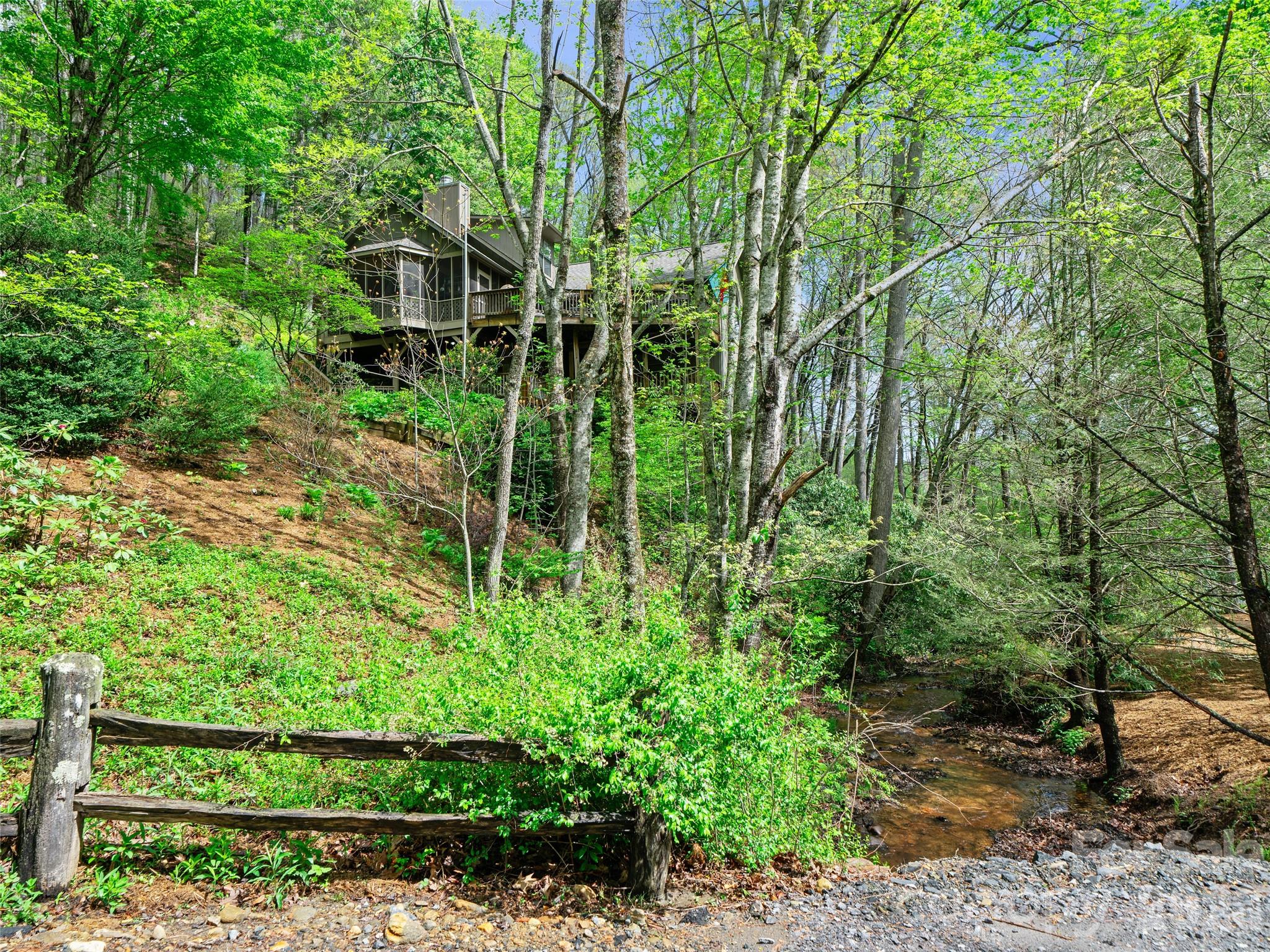 86 Laurel Drive Burnsville NC 28714