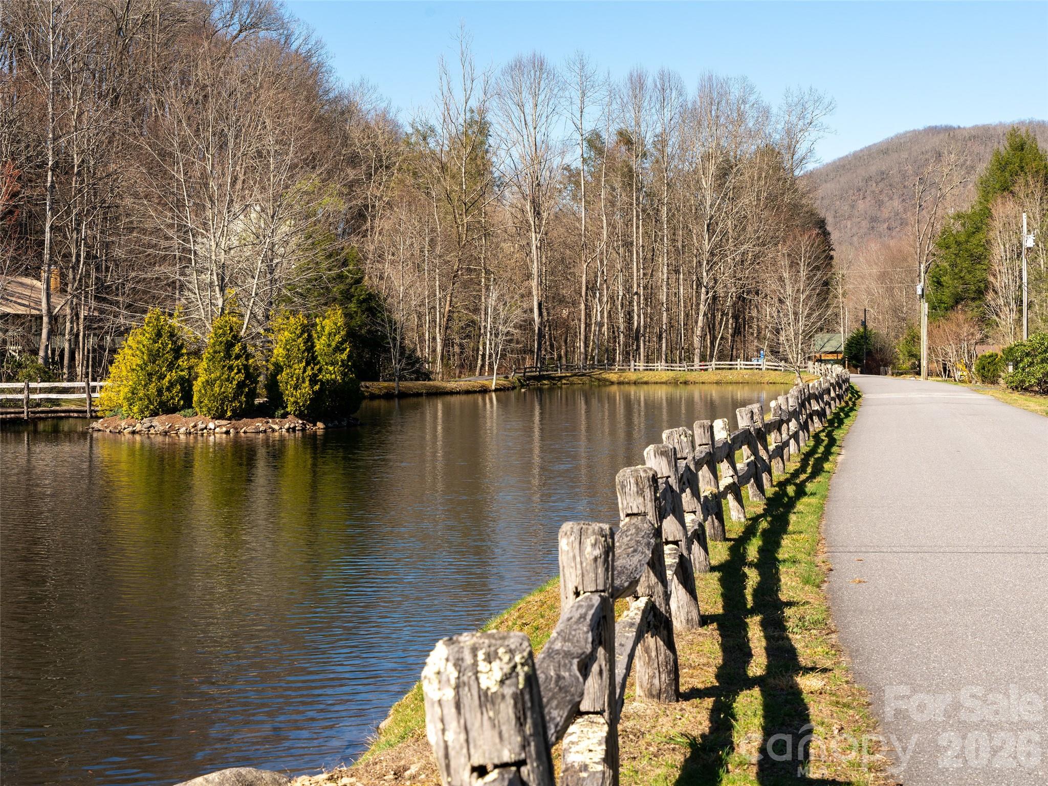 86 Laurel Drive Burnsville NC 28714