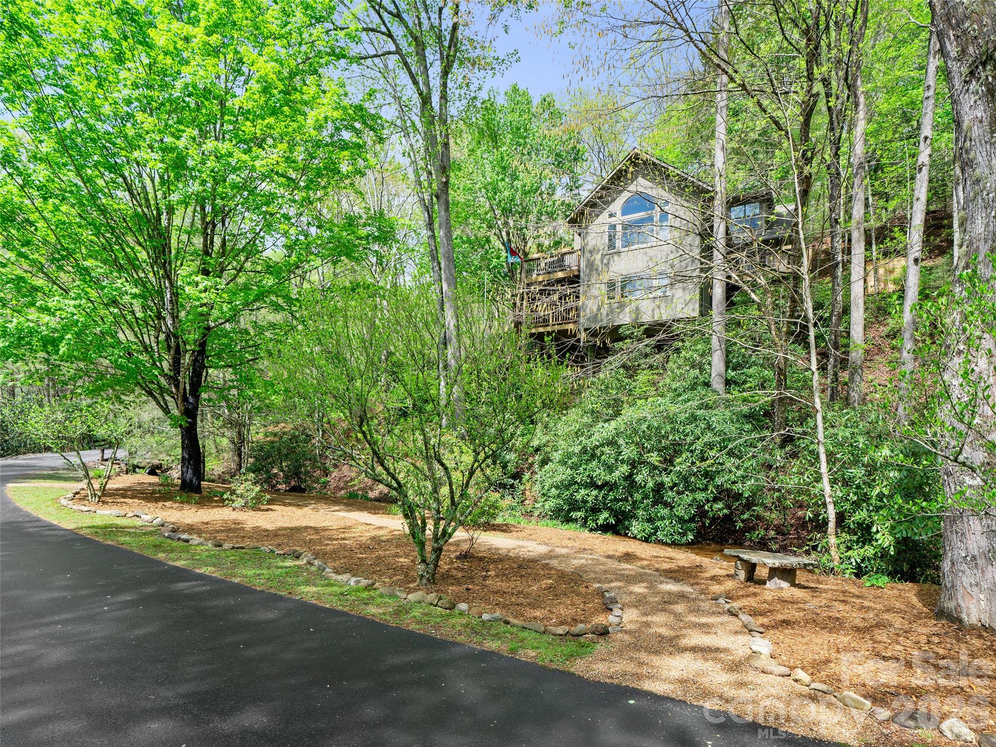 86 Laurel Drive Burnsville NC 28714