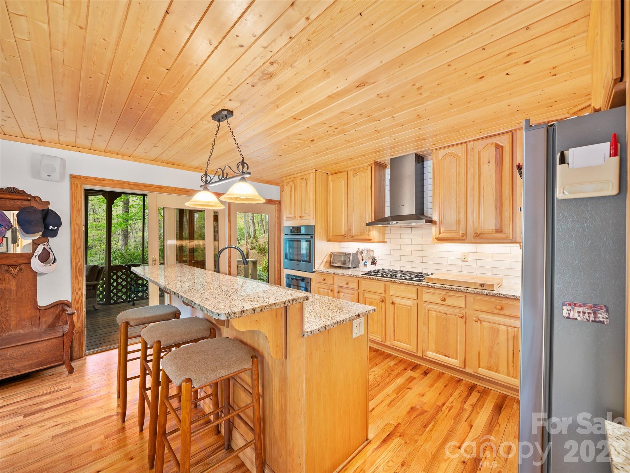 86 Laurel Drive Burnsville NC 28714