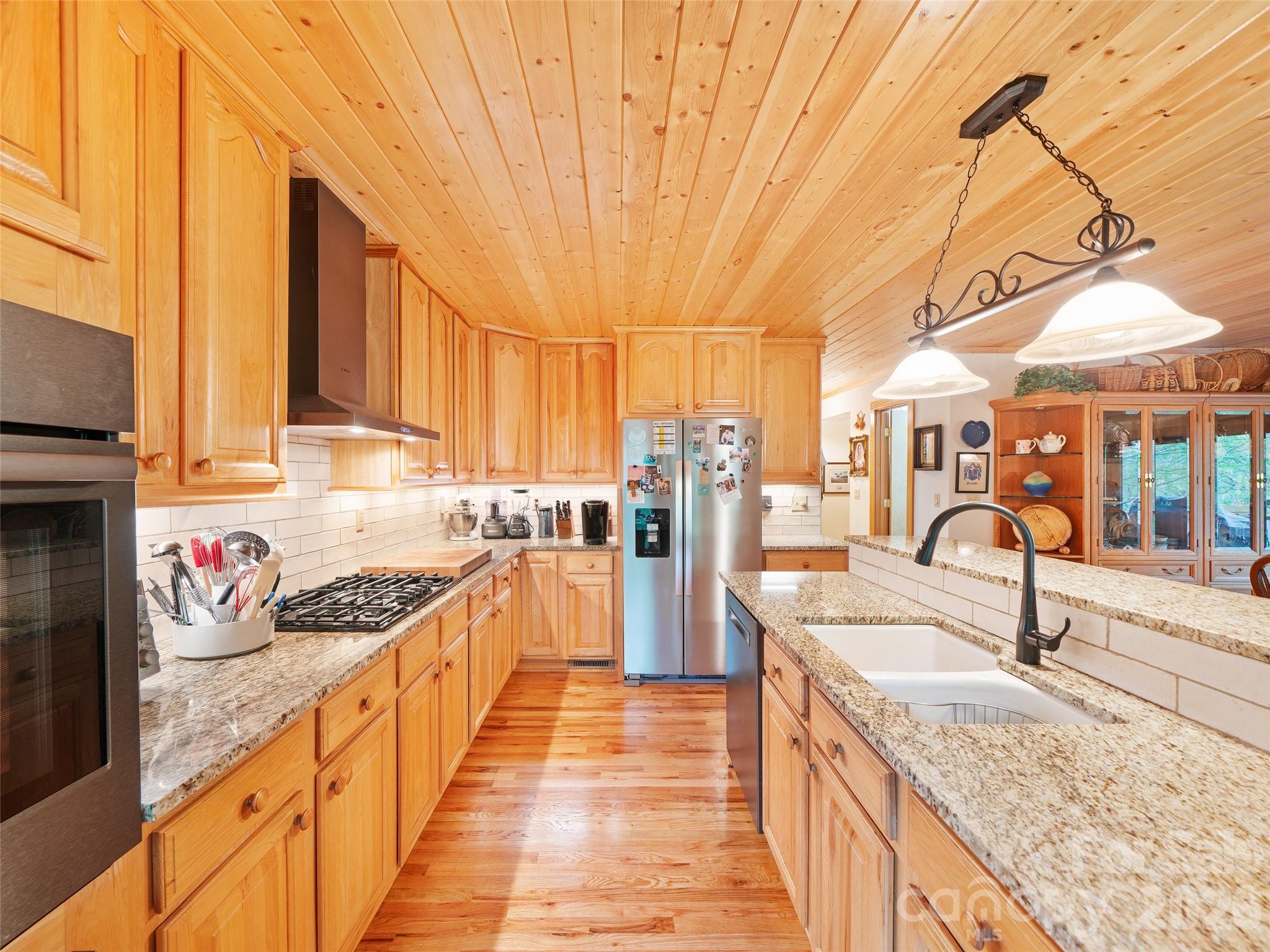 86 Laurel Drive Burnsville NC 28714