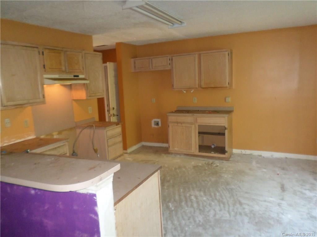 2016 Sloan Drive Charlotte NC 28208