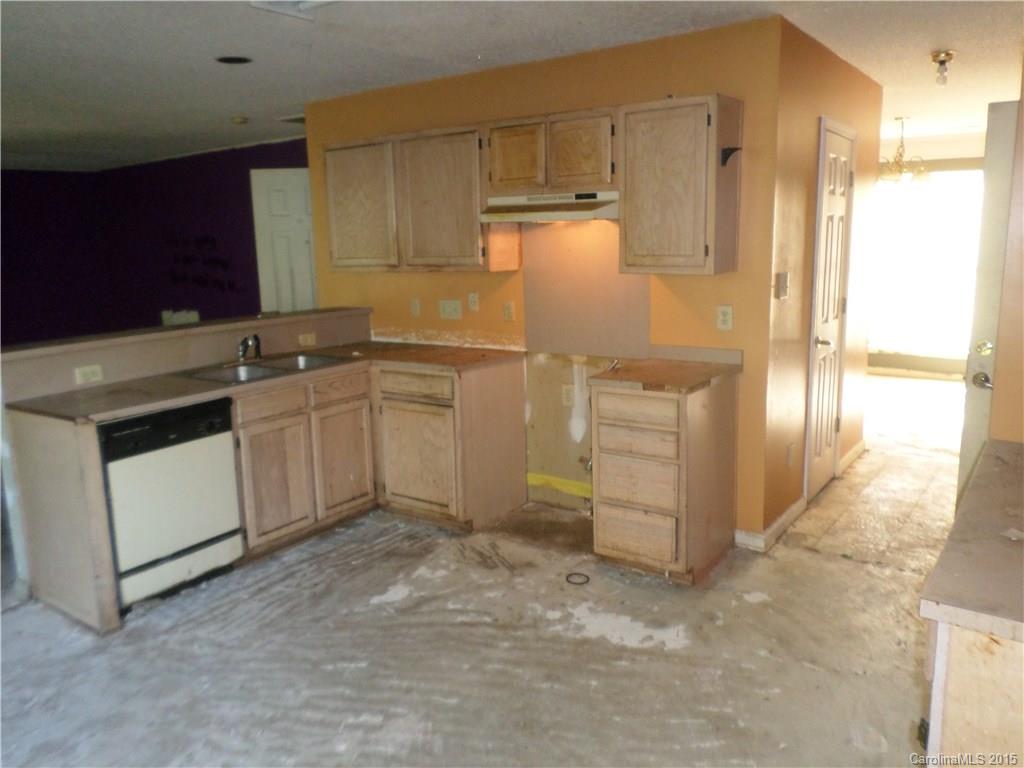 2016 Sloan Drive Charlotte NC 28208