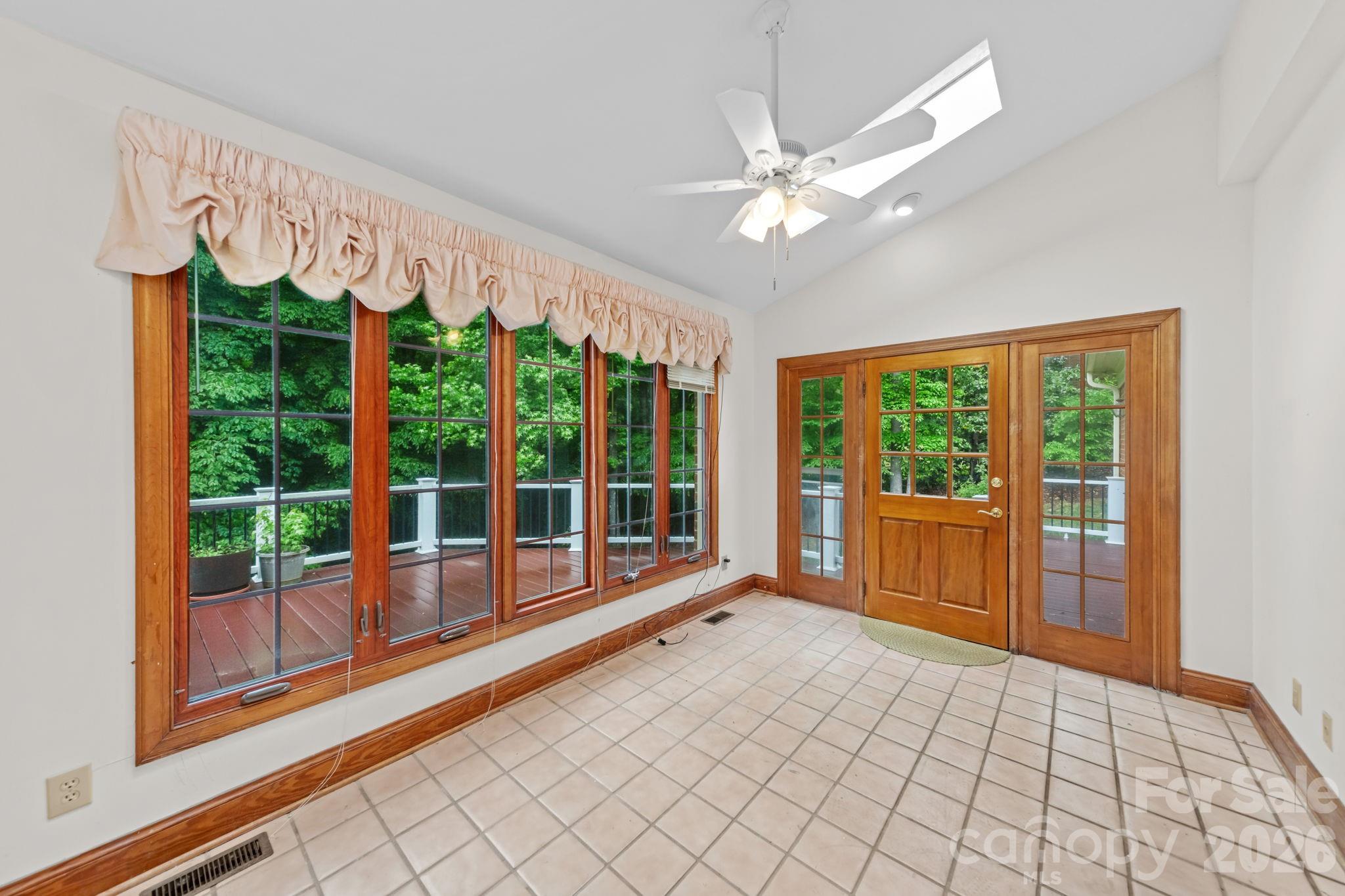 5215 Silchester Lane Charlotte NC 28215