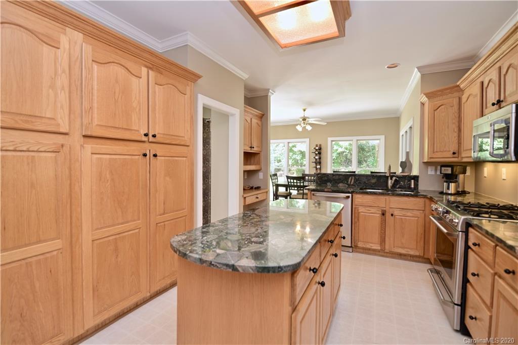 2354 Wedgewood Drive Matthews NC 28104