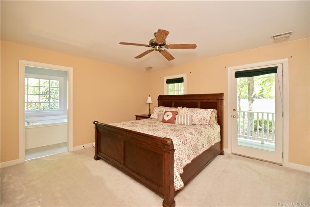 2354 Wedgewood Drive Matthews NC 28104
