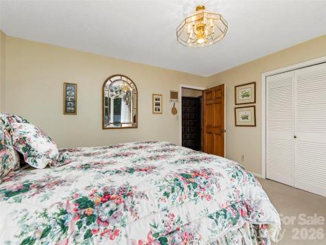 69 Forest Road Asheville NC 28803