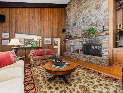 69 Forest Road Asheville NC 28803