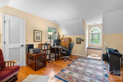 20 Bent Oak Lane Asheville NC 28803