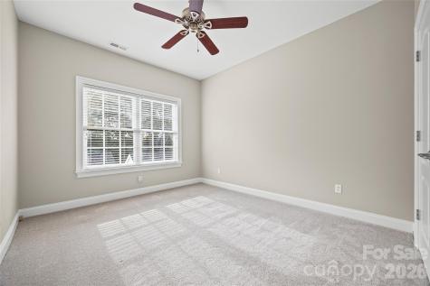 8408 Indigo Row Charlotte NC 28277