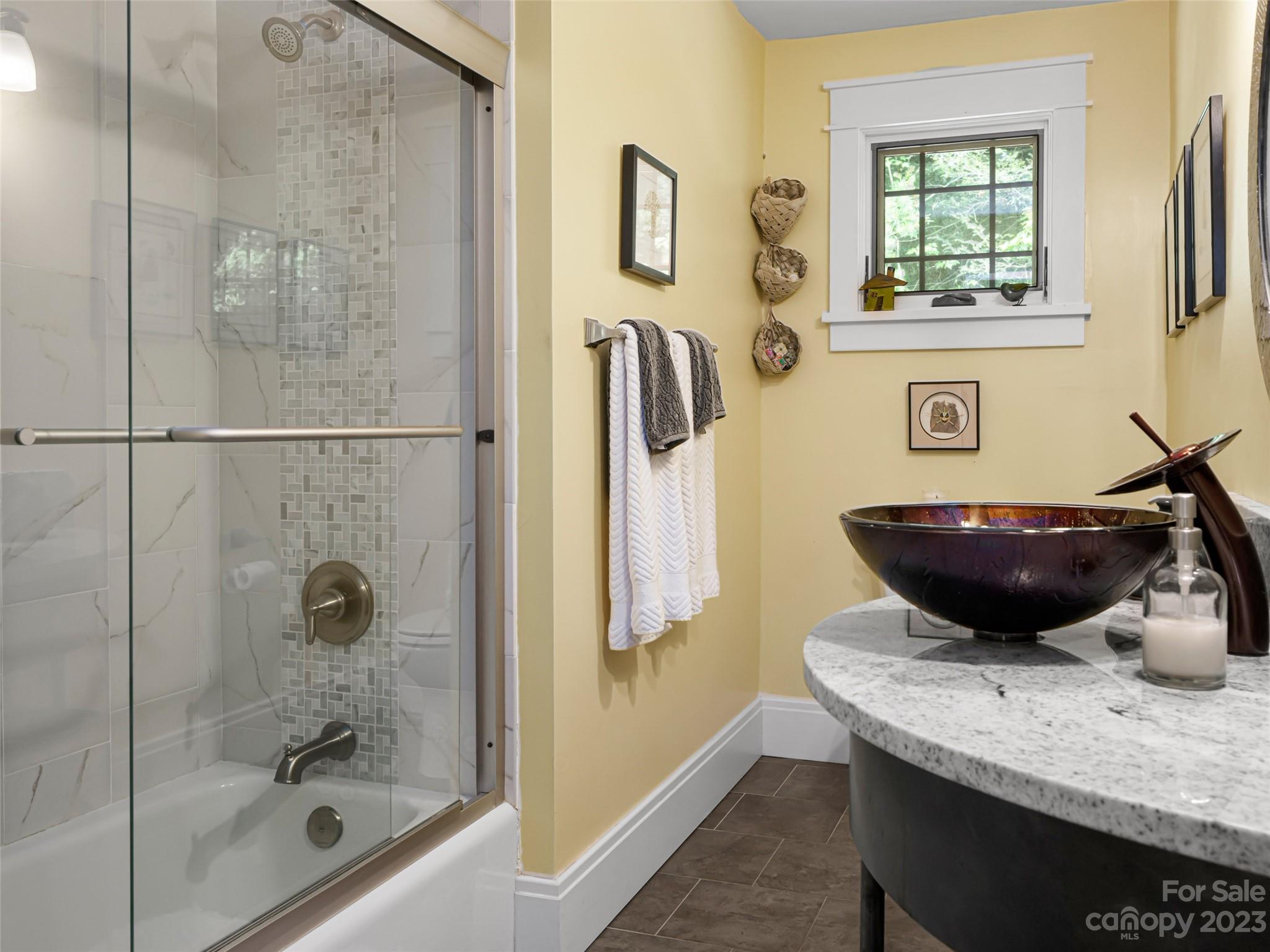 15 Oak Hill Lane Fairview NC 28730